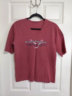 Y2K Harley-Davidson Women's Burgundy V-Neck Thermal Cut Sleeve Tee